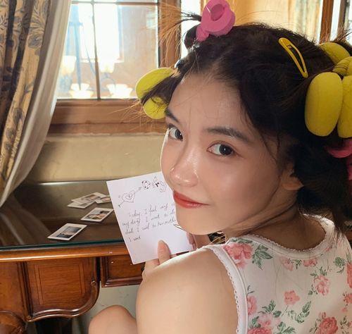 吃瓜娱乐微博头像女的,揭秘吃瓜娱乐界女神微博头像背后的故事